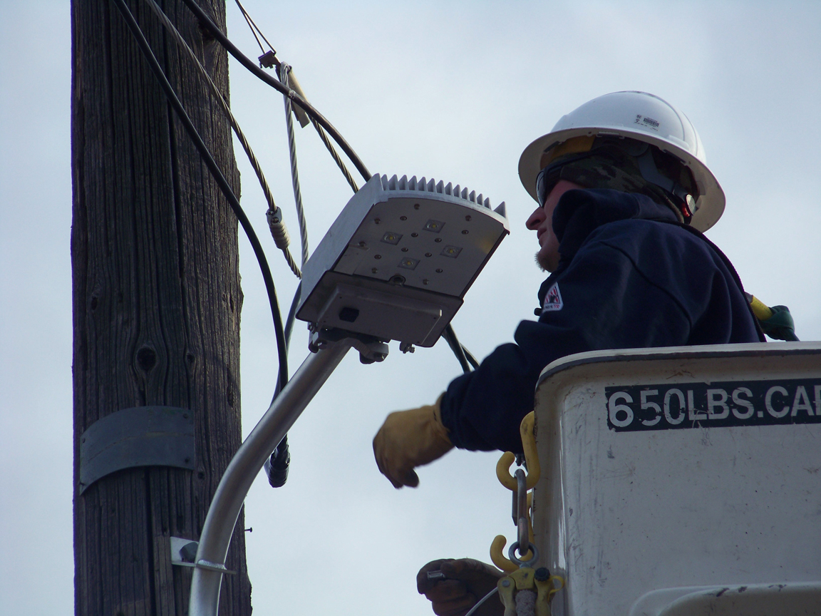 Energy Efficient Street Lights Illuminate Central Nevada Towns Thanks