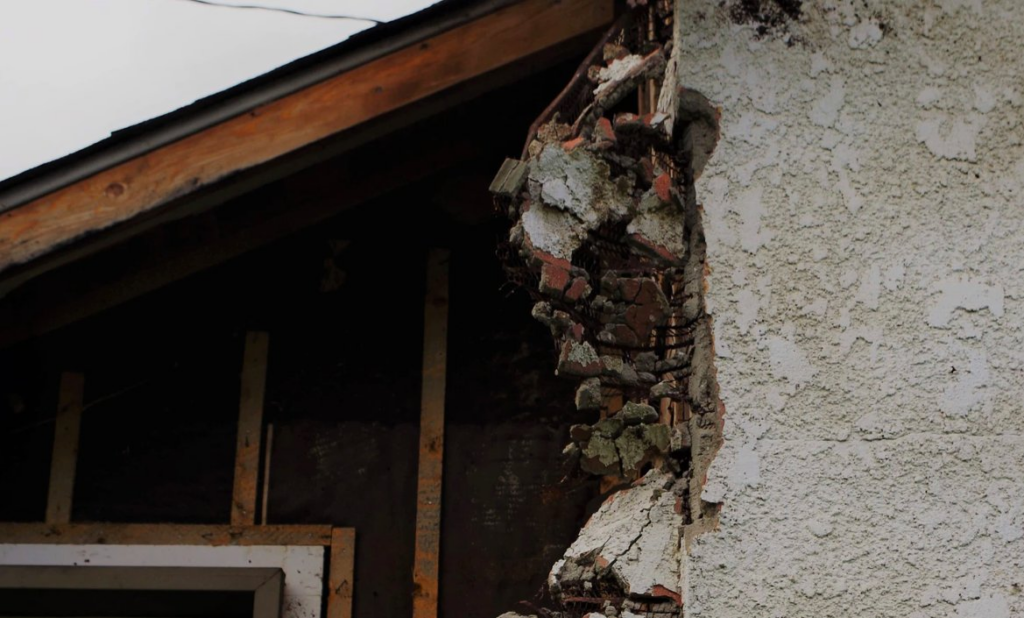 What To Do About Asbestos In Old Mobile Homes Made Before 1970