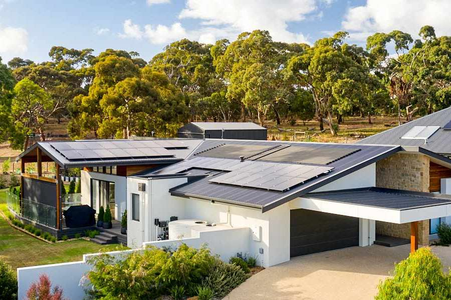 Solar Power Rebates Victorian Homes Businesses Can Access RACV